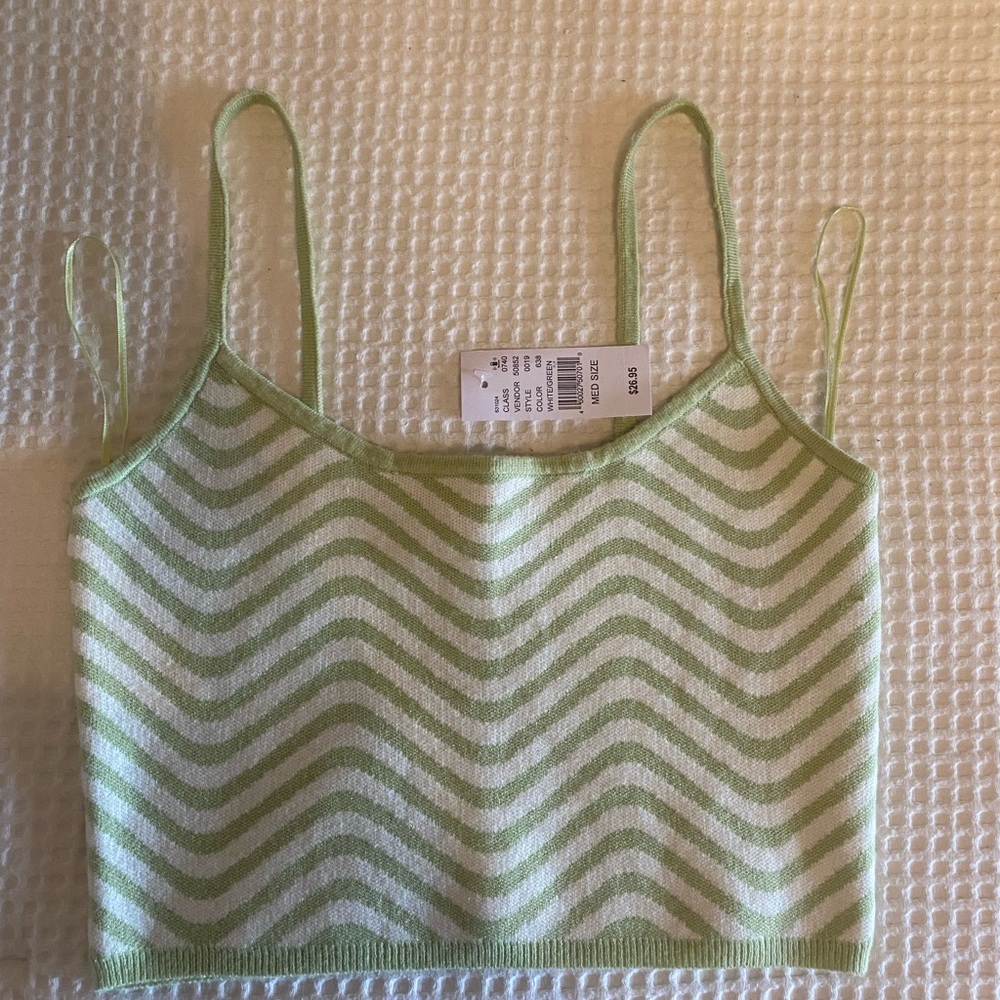 Pacsun tank!!